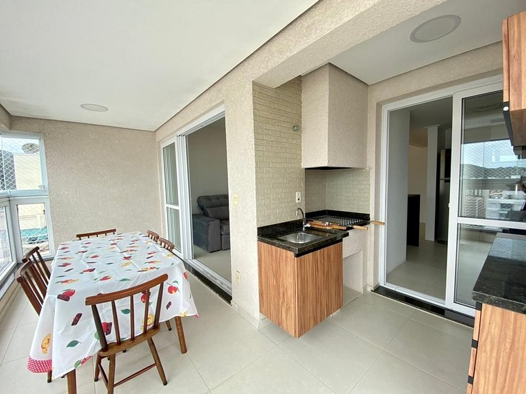 Apartamento com piscina e serviço de praia - Pitangueiras