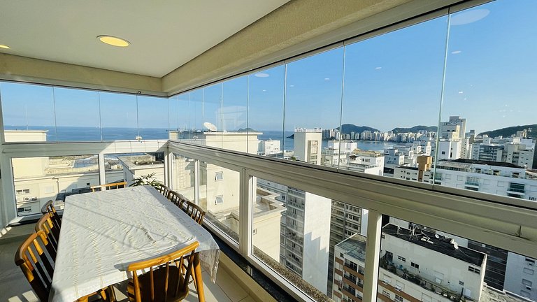 Apartamento com piscina e serviço de praia - Pitangueiras