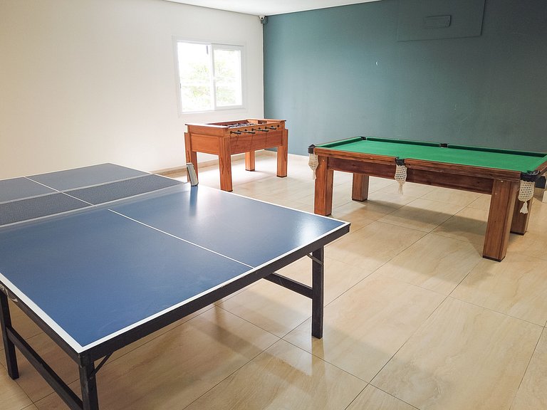 Apartamento com piscina e serviço de praia - Pitangueiras