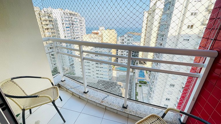 Apartamento à Beira-Mar em Pitangueiras – Edifício Maranello
