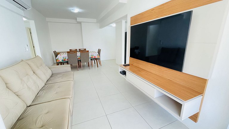 Apartamento com piscina e serviço de praia - Pitangueiras