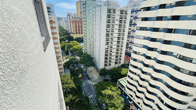 Apartamento com piscina e serviço de praia - Pitangueiras