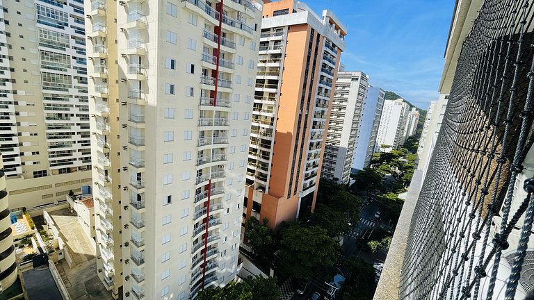 Apartamento com piscina e serviço de praia - Pitangueiras