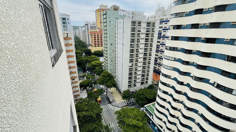 Apartamento com piscina e serviço de praia - Pitangueiras