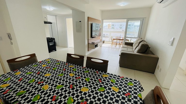 Apartamento com piscina e serviço de praia - Pitangueiras