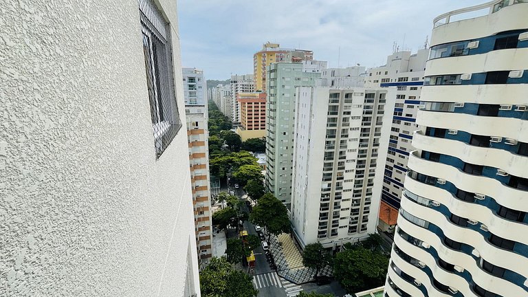 Apartamento com piscina e serviço de praia - Pitangueiras