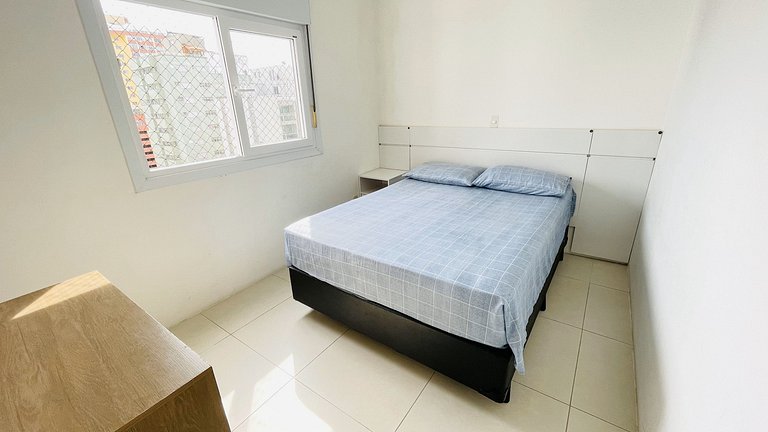 Apartamento com piscina e serviço de praia - Pitangueiras