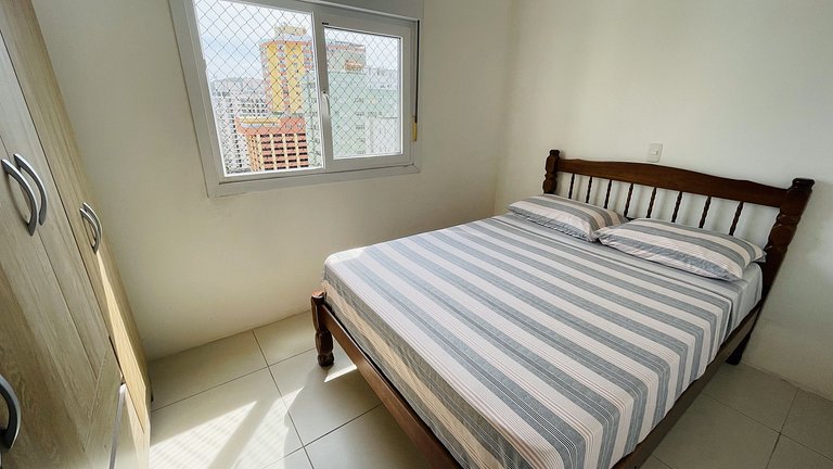 Apartamento com piscina e serviço de praia - Pitangueiras