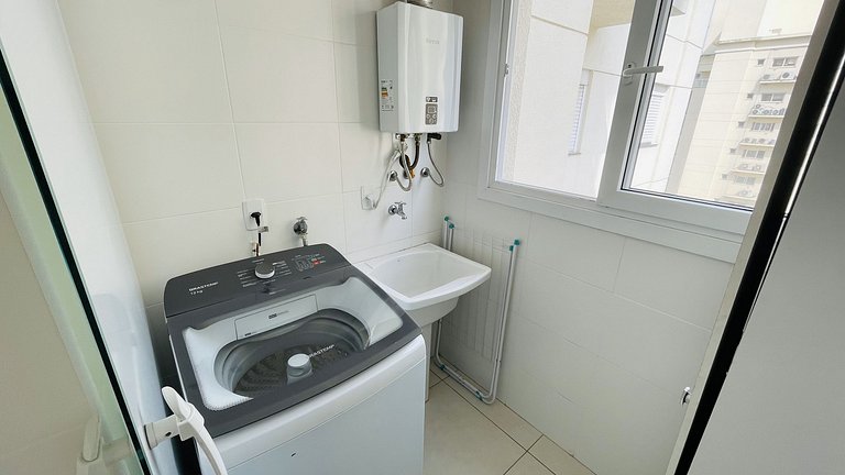 Apartamento com piscina e serviço de praia - Pitangueiras