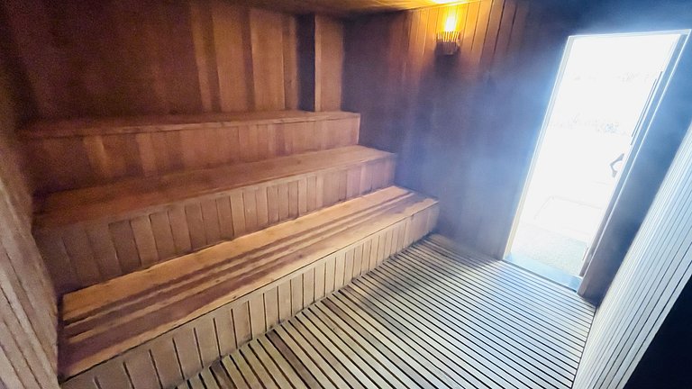 Apartamento com piscina e serviço de praia - Pitangueiras