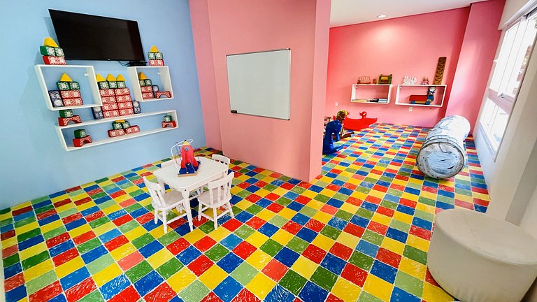 Apartamento com piscina e serviço de praia - Pitangueiras
